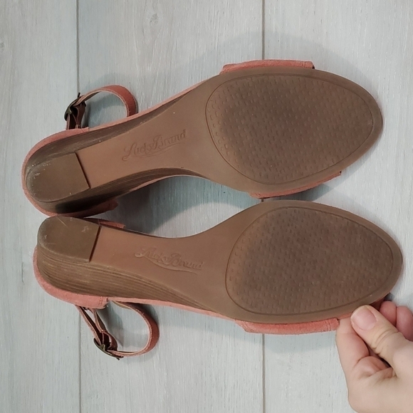 Lucky Brand Womens Jebelle Ankle Suede Strap Wedge Sandals shoes sz 9.5M - Picture 11 of 13